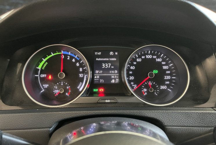 Volkswagen Golf  1.4 TSI 204ch GTE DSG6 5p + TOIT OUVRANT + SIEGES CHAUFFANTS 
