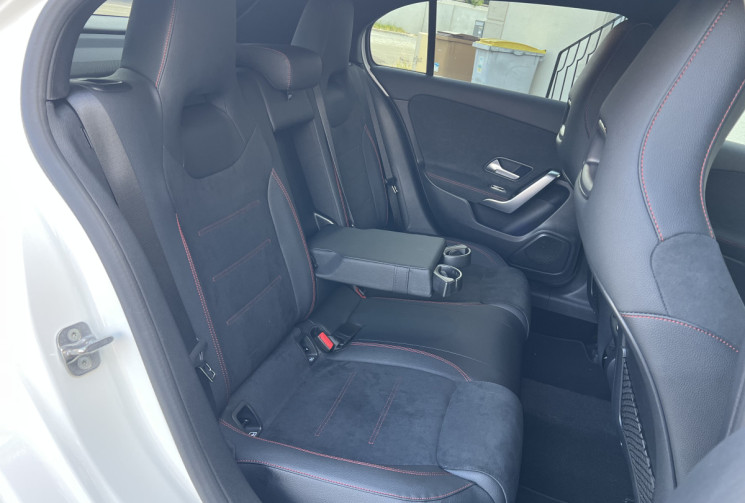 Mercedes Classe A  200 d 2.0 d 16V 8G-DCT 150 cv Boîte auto AMG LINE 