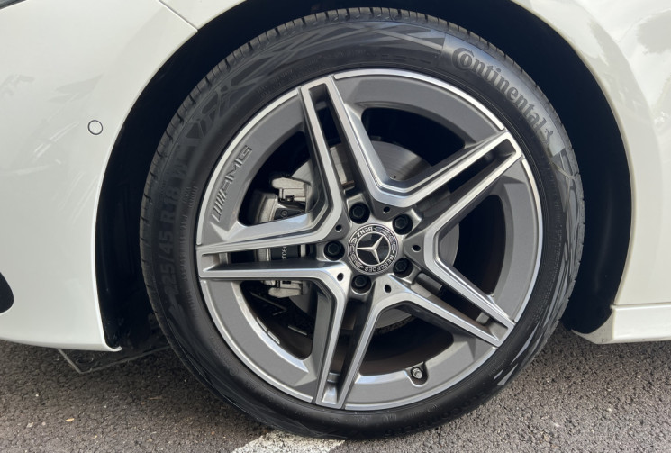Mercedes Classe A  200 d 2.0 d 16V 8G-DCT 150 cv Boîte auto AMG LINE 
