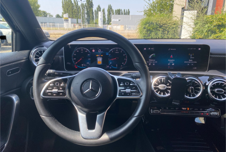 Mercedes Classe A 200 Progressive Line / CARPLAY / Sièges chauffants