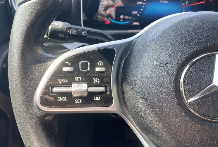 Mercedes Classe A 200 Progressive Line / CARPLAY / Sièges chauffants