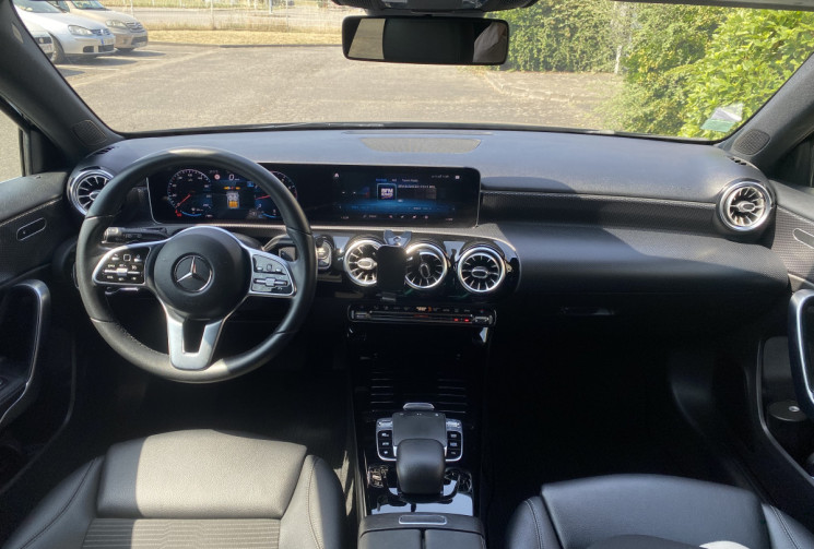 Mercedes Classe A 200 Progressive Line / CARPLAY / Sièges chauffants