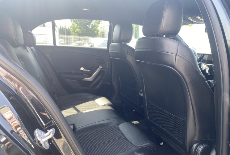 Mercedes Classe A 200 Progressive Line / CARPLAY / Sièges chauffants