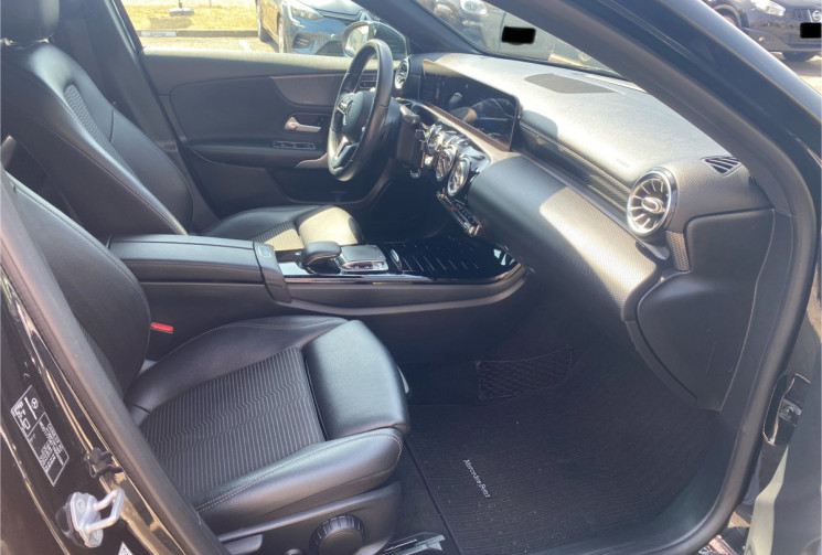 Mercedes Classe A 200 Progressive Line / CARPLAY / Sièges chauffants