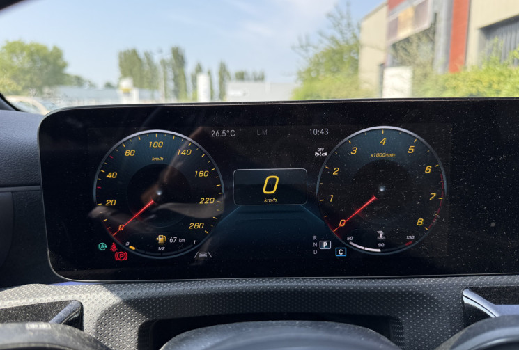 Mercedes Classe A 180 AMG Line Hatchback / Sieges chauffants 