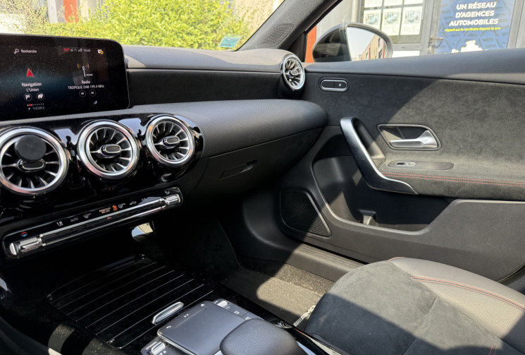 Mercedes Classe A 180 AMG Line Hatchback / Sieges chauffants 