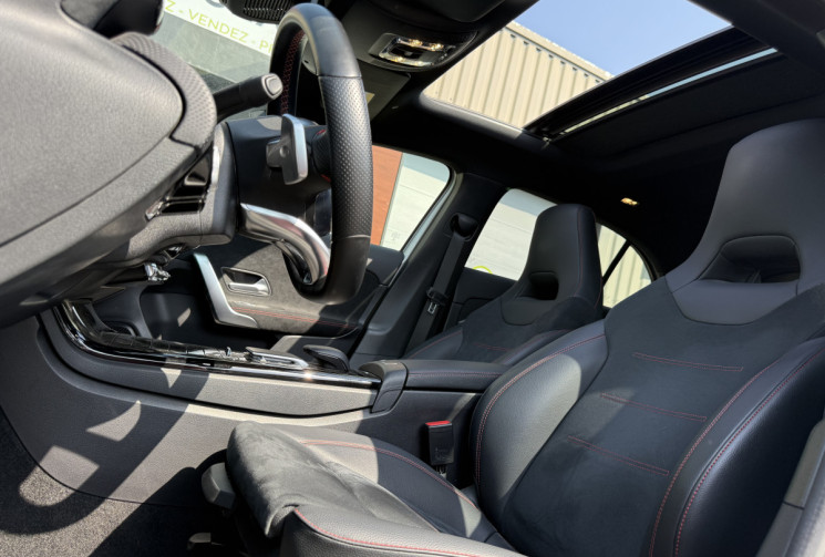Mercedes Classe A 180 AMG Line Hatchback / Sieges chauffants 
