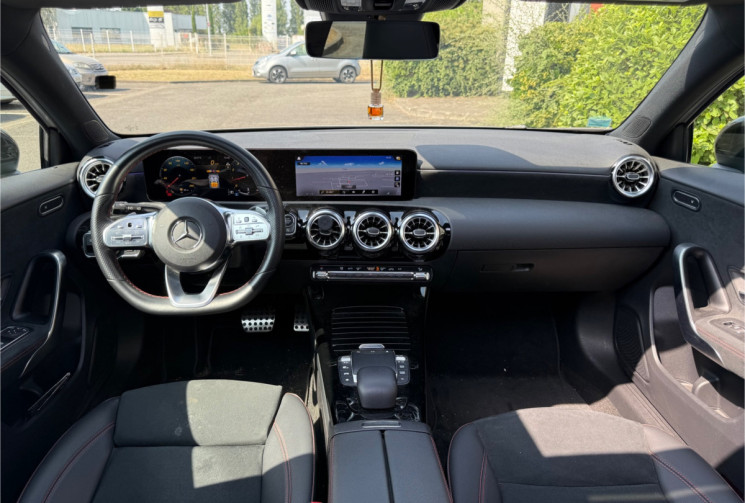 Mercedes Classe A 180 AMG Line Hatchback / Sieges chauffants 