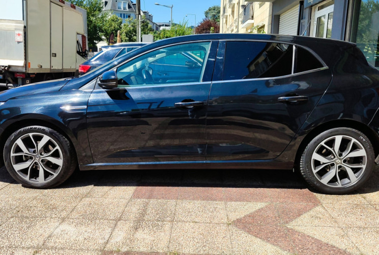 Renault Megane IV 110 cv / 1.5 Dci EDC6 INTENS 