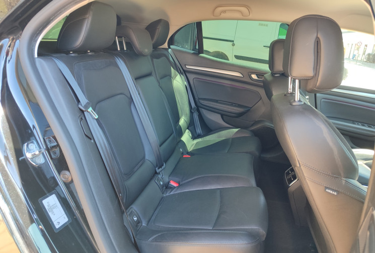 Renault Megane IV 110 cv / 1.5 Dci EDC6 INTENS 