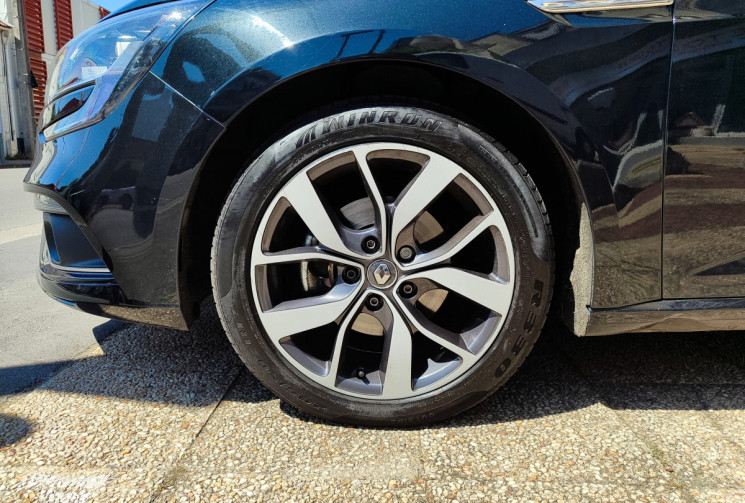 Renault Megane IV 110 cv / 1.5 Dci EDC6 INTENS 
