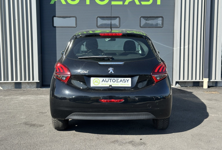Peugeot 208 LIKE 1.0 VTI 68CV / DISTRIBUTION OK / CLIM
