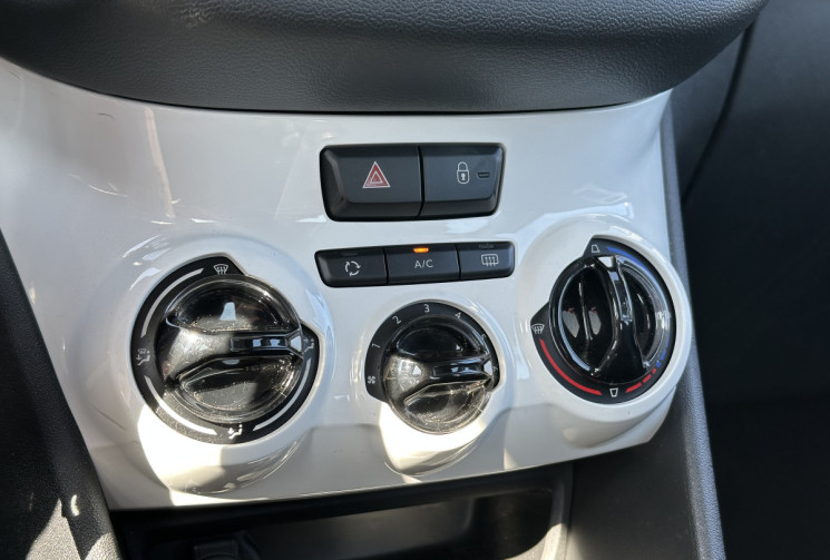 Peugeot 208 LIKE 1.0 VTI 68CV / DISTRIBUTION OK / CLIM