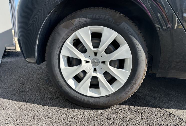 Peugeot 208 LIKE 1.0 VTI 68CV / DISTRIBUTION OK / CLIM