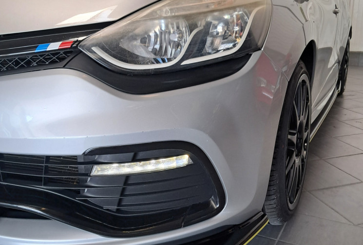 Renault Clio  IV 1.6 Turbo 200 EDC6 RS CHASSIS CUP - RS MONITOR 2.0 - PACK PARKING - TBE - GTIE - 