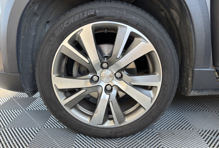 Peugeot 2008 1.6 BLUEHDI 120 CROSSWAY / GRIP CONTROL