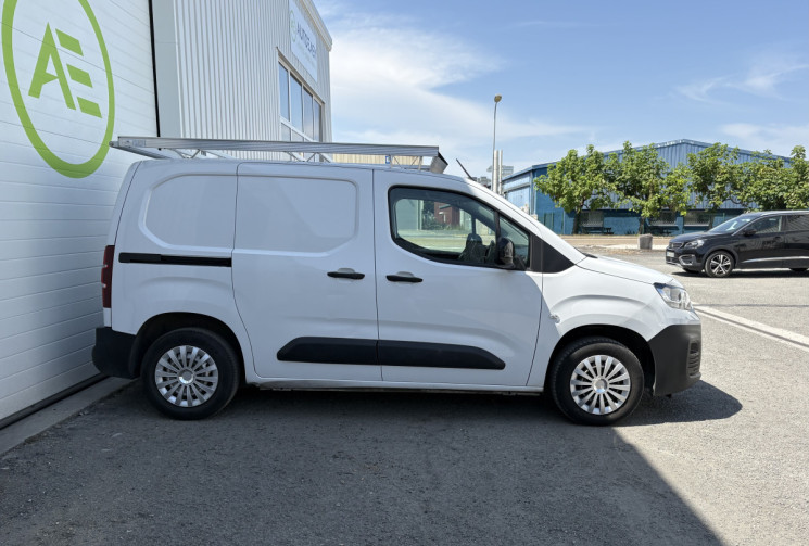 FIAT DOBLO Fg M 100 cv BlueHDi 14392€ HT S&S Pro Lounge Connect * Cabine Moduwork * Caméra * Carplay