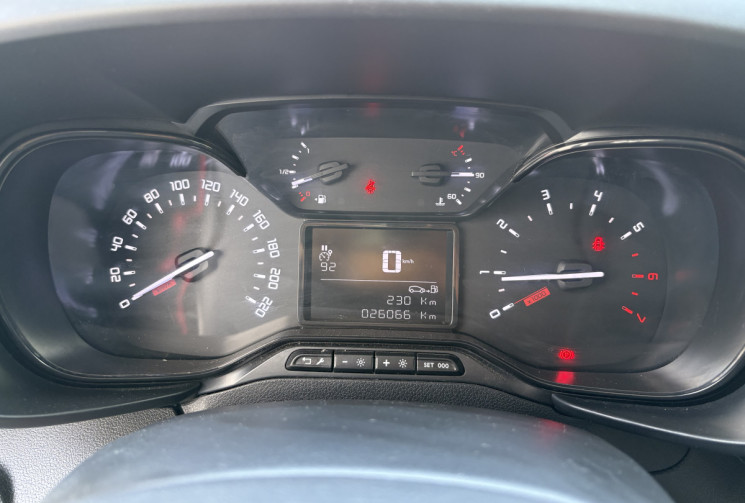 FIAT DOBLO Fg M 100 cv BlueHDi 14392€ HT S&S Pro Lounge Connect * Cabine Moduwork * Caméra * Carplay