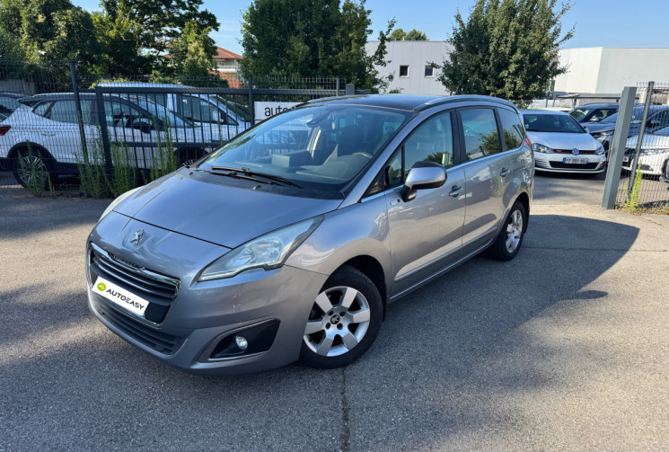 Peugeot 5008 1.6 HDI / 115 CH / STYLE / 7 PLACES 