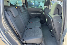 Peugeot 5008 1.6 HDI / 115 CH / STYLE / 7 PLACES 