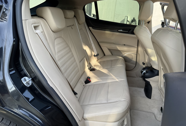 Alfa Romeo Stelvio 2.2 JTD 16V 160 cv TI SPORT / Toit Ouvrant / Harman Kardon / Suréquipée 