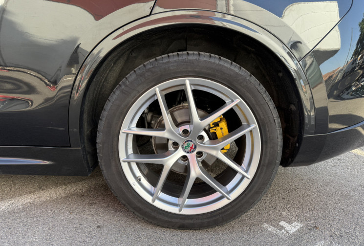 Alfa Romeo Stelvio 2.2 JTD 16V 160 cv TI SPORT / Toit Ouvrant / Harman Kardon / Suréquipée 