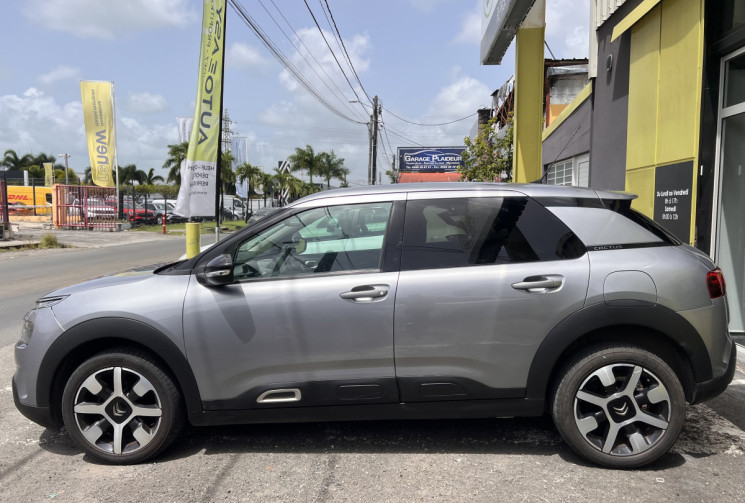 Citroën C4 CACTUS Phase 2 1.2 THP PureTech 12V FAP EAT6 S&S 110 cv Shine Boîte auto // distri neuve