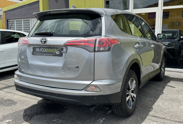 Toyota RAV4 IV Phase 2 2.0 D-4D 16V 2WD 143 cv // Moteur réputé pour sa fiabilité