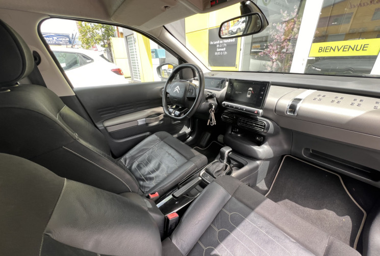 Citroën C4 CACTUS Phase 2 1.2 THP PureTech 12V FAP EAT6 S&S 110 cv Shine Boîte auto // distri neuve