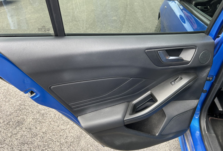 Ford Focus St-Line 1.5 TDCI 120 cv BVA 8