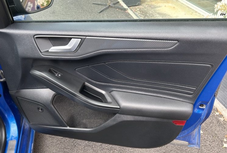 Ford Focus St-Line 1.5 TDCI 120 cv BVA 8