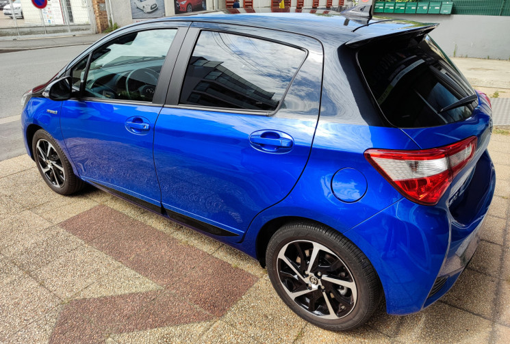 Toyota Yaris 3 Phase 3 Fab France 1.5 VVTi 16V Hybrid 100h E-CVT 75 cv 