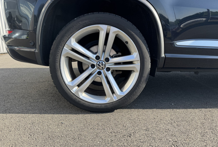 Volkswagen Tiguan 2.0 TDI 140ch Carat R-LINE 4Motion DSG7