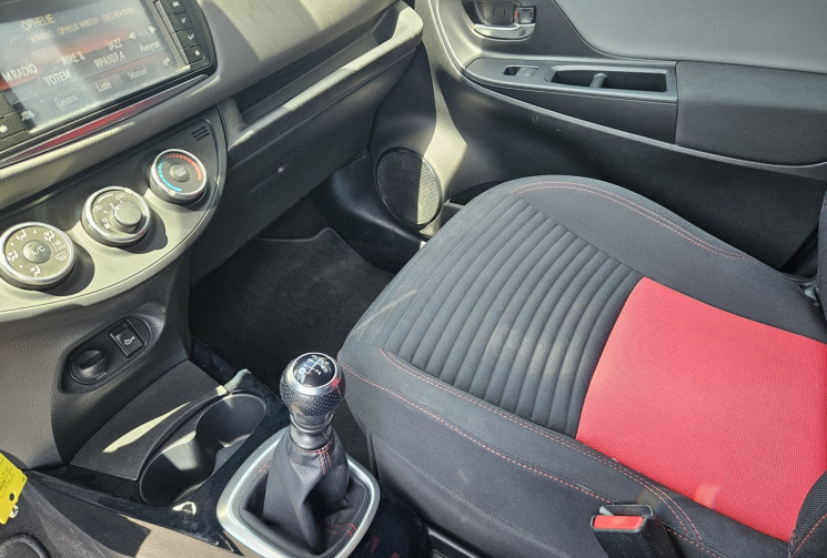 Toyota Yaris III PH2 1.3 100 STYLE 5P