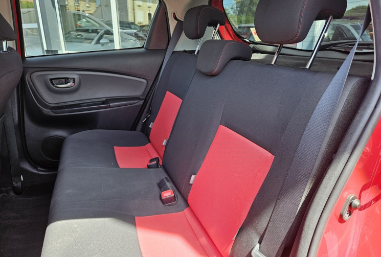 Toyota Yaris III PH2 1.3 100 STYLE 5P