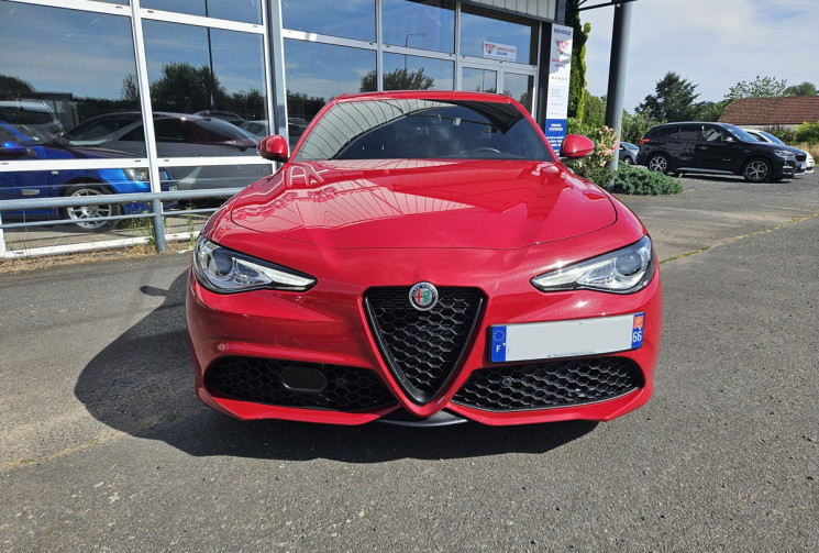 Alfa Romeo Giulia 2.0 TURBO 200 SPRINT AT8