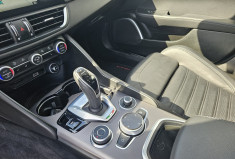 Alfa Romeo Giulia 2.0 TURBO 200 SPRINT AT8
