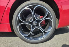 Alfa Romeo Giulia 2.0 TURBO 200 SPRINT AT8