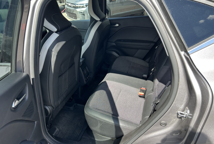 Renault Captur e-TECH 145 INTENS