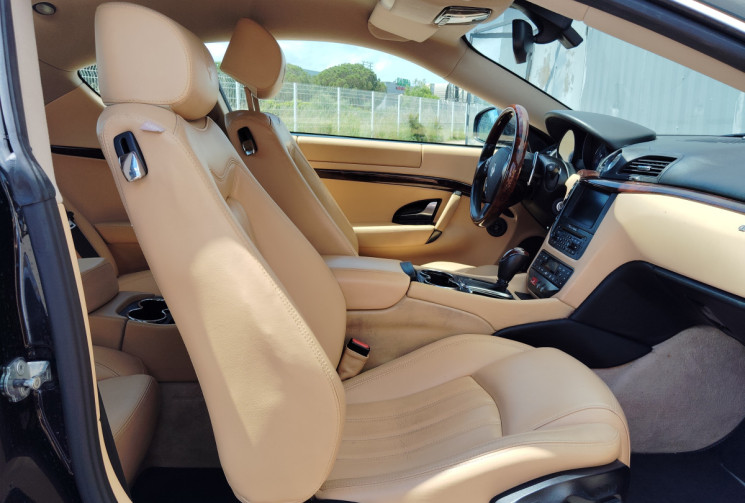 Maserati GranTurismo 4.2 BA 