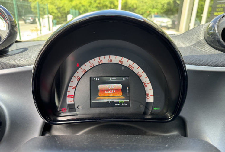 SMART Fortwo Coupé EQ 82 ch Electrique PASSION 17,6kWh / Toit panoramique / Camera / GPS