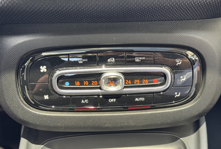 SMART Fortwo Coupé EQ 82 ch Electrique PASSION 17,6kWh / Toit panoramique / Camera / GPS