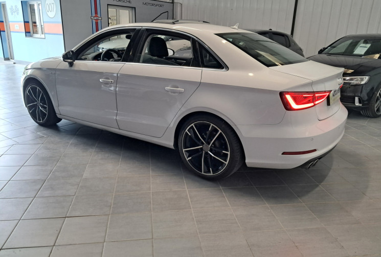 Audi A3 BERLINE 2.0 TDI 150CH FAP AMBITION LUXE S TRONIC 6 suivi audi  TOIT OUVRANT CUIT CAMERA