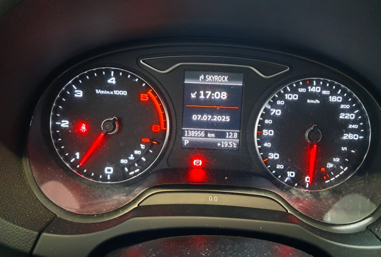 Audi A3 BERLINE 2.0 TDI 150CH FAP AMBITION LUXE S TRONIC 6 suivi audi  TOIT OUVRANT CUIT CAMERA