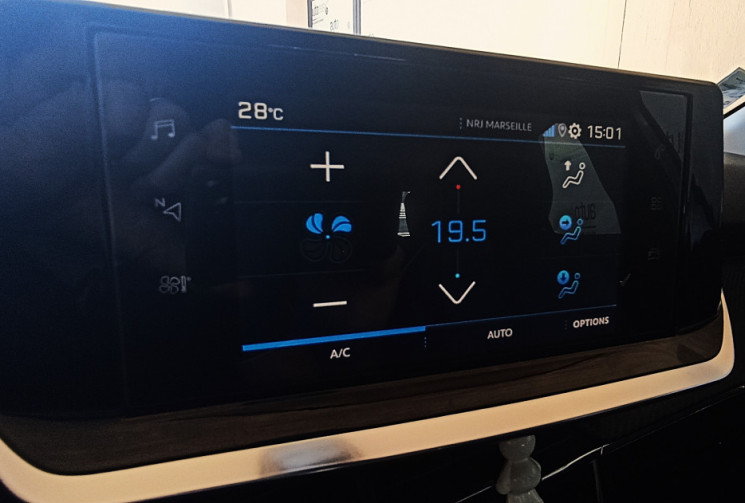 Peugeot 208 1.2E 100CH ALLURE - I-COCKPIT - CARPLAY - CUIR