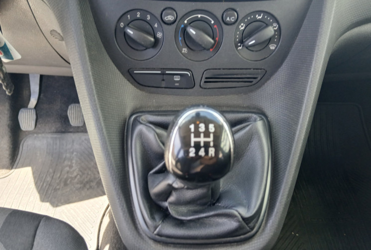 Ford Tourneo Connect II Minibus L2 1.6 TDCi DPF AMBIANTE