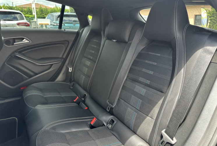 Mercedes CLA SHOOTING BRAKE 200 D 7G-DCT SENSATION / Suivi complet / Première main / Faible km