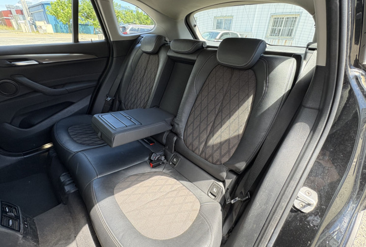 BMW X1 Xline Sdrive DKG7 * Caméra * Siège chauffant Electrique * Hayon Electrique * HUD