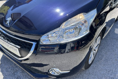 Peugeot 208 1.2 VTI 82 Ch ACTIVE ETG5 5 Portes * RADARS ARR *