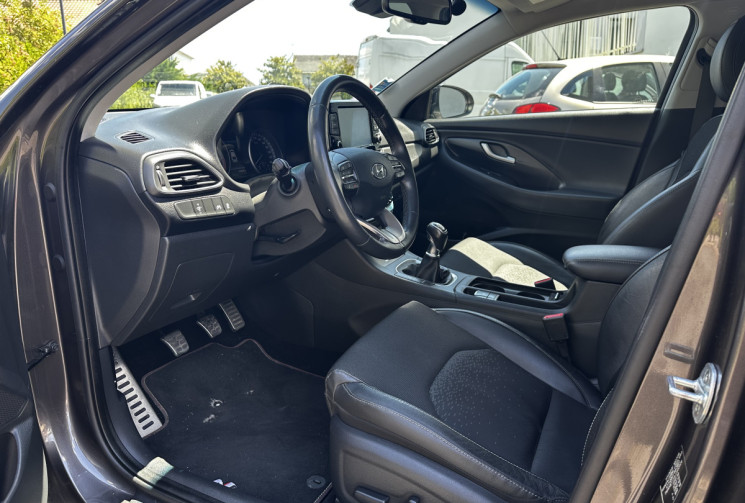 Hyundai i30 Fastback 1.4 T-GDi 140 cv Créative Excellent état